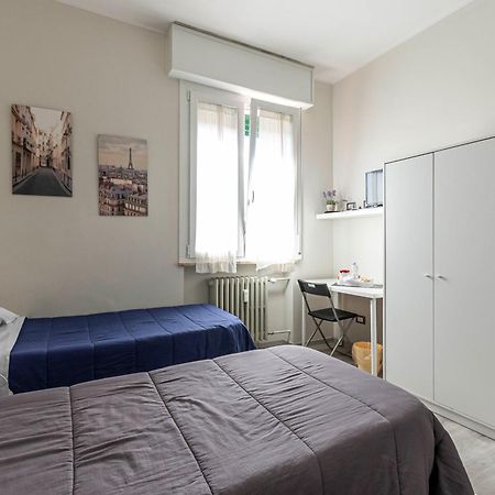 Fare Bnb - Room Del Parco Ρέτζιο Εμίλια Εξωτερικό φωτογραφία