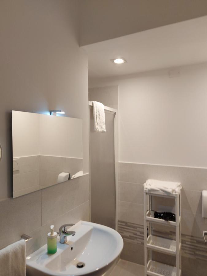 Fare Bnb - Room Del Parco Ρέτζιο Εμίλια Εξωτερικό φωτογραφία