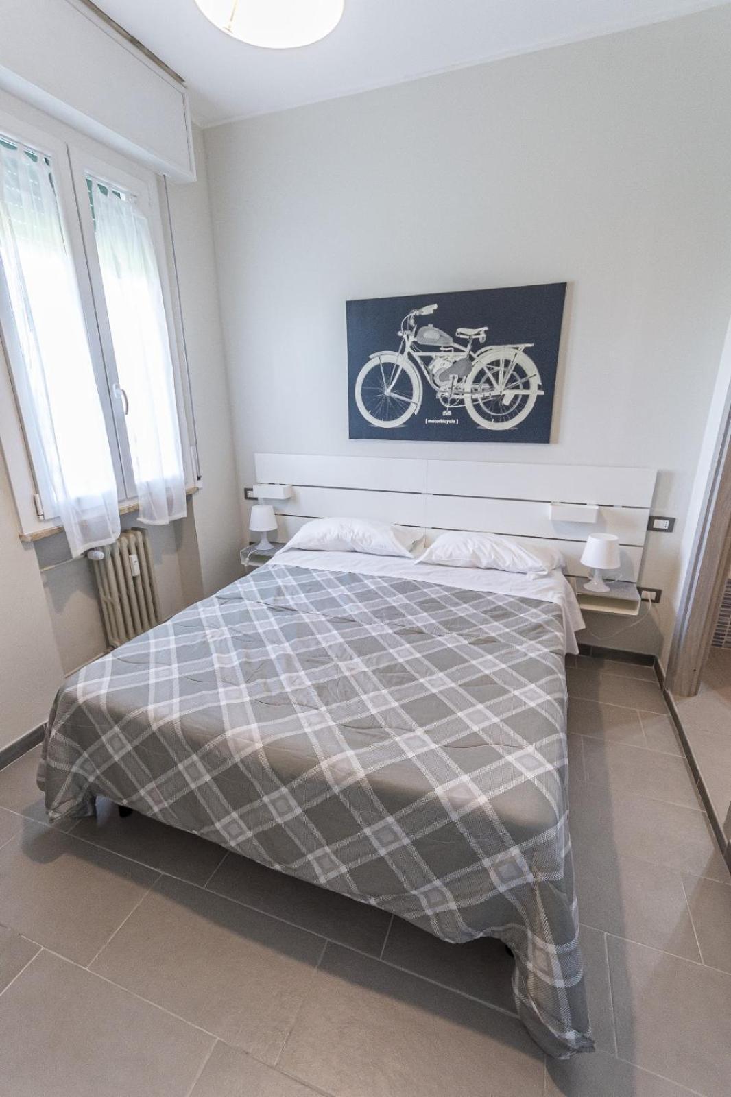 Fare Bnb - Room Del Parco Ρέτζιο Εμίλια Εξωτερικό φωτογραφία