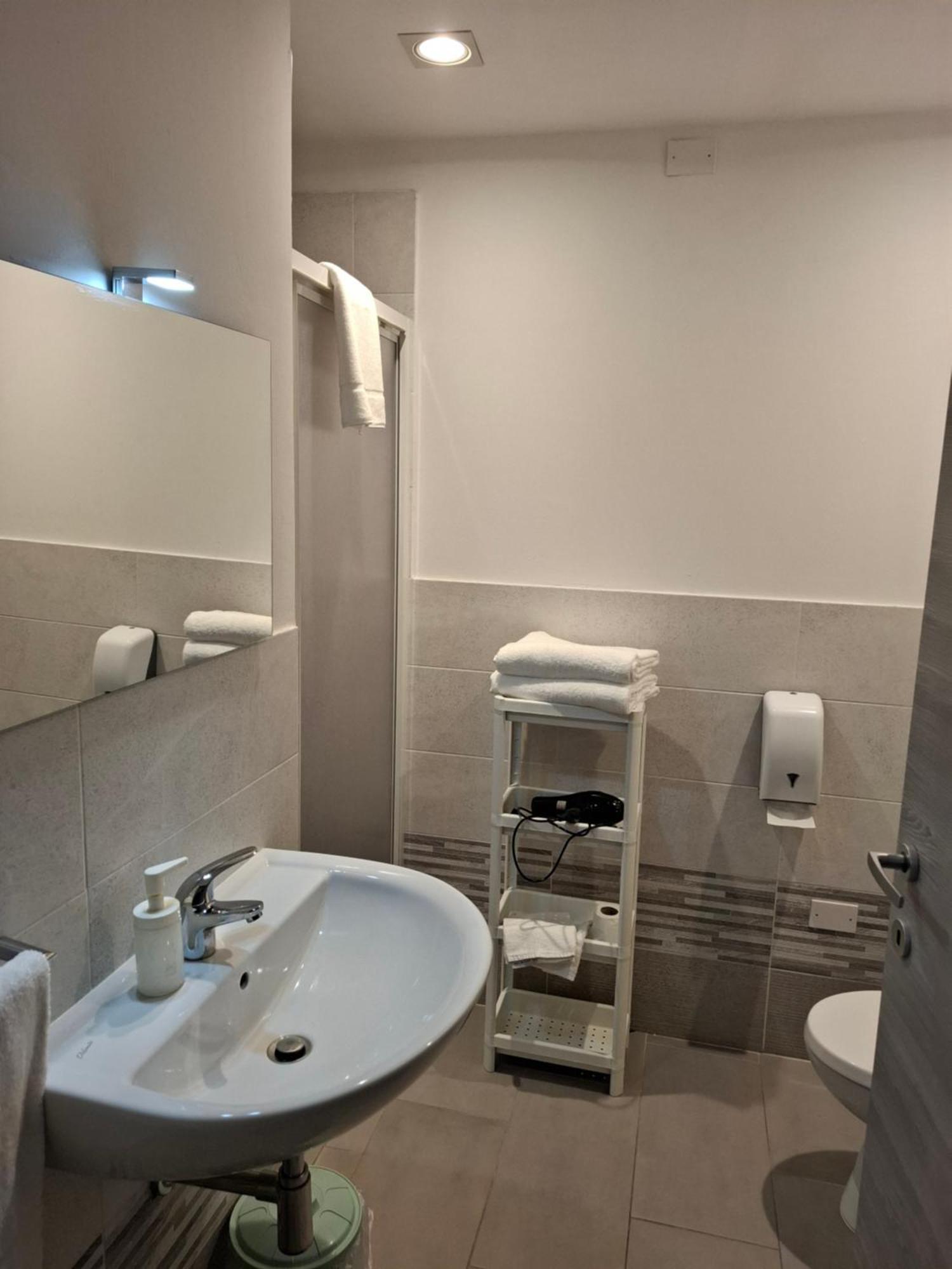 Fare Bnb - Room Del Parco Ρέτζιο Εμίλια Εξωτερικό φωτογραφία